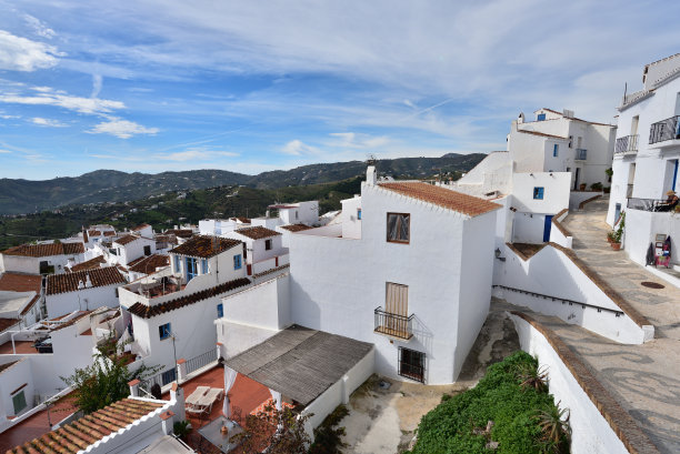 西班牙安达卢西亚的一个白人村庄图片下载