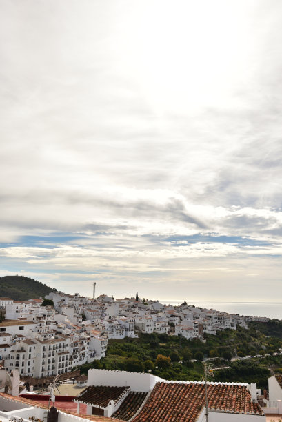 西班牙安达卢西亚的一个白人村庄图片下载