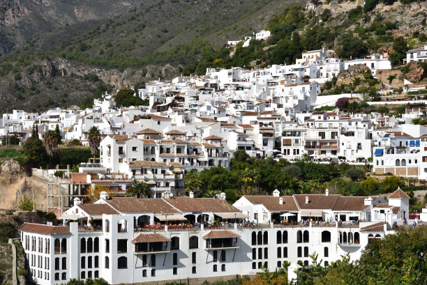 西班牙安达卢西亚的一个白人村庄图片下载