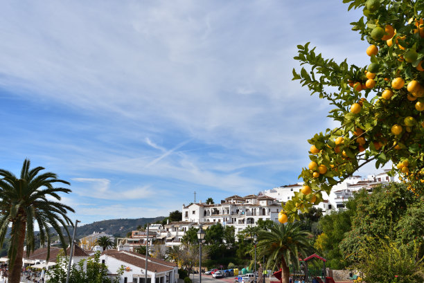 西班牙安达卢西亚的一个白人村庄图片下载