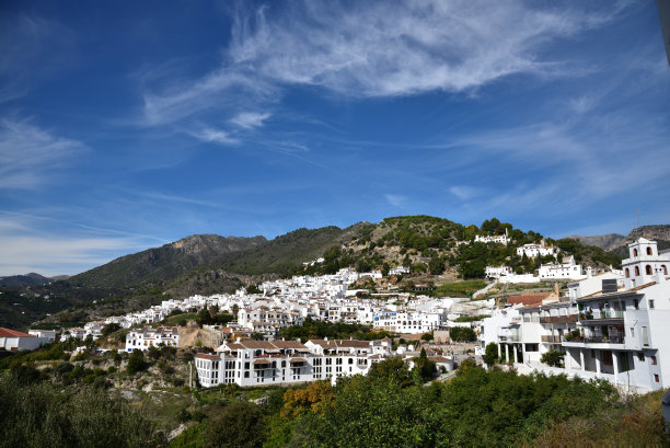 西班牙安达卢西亚的一个白人村庄图片下载