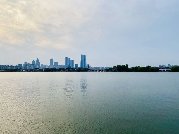 中国苏州金鸡湖夜景图片下载