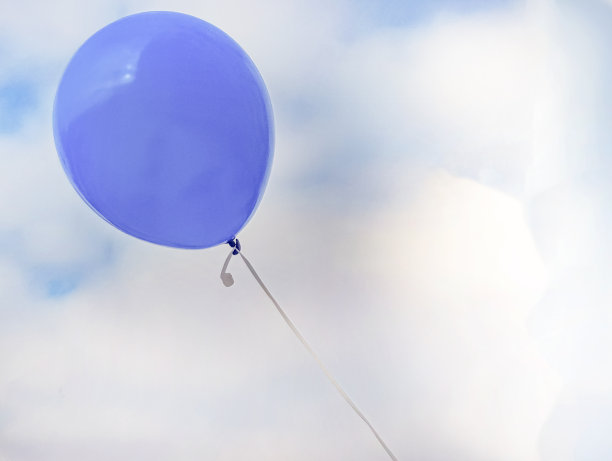 蓝色气球在天上，太空副本图片下载