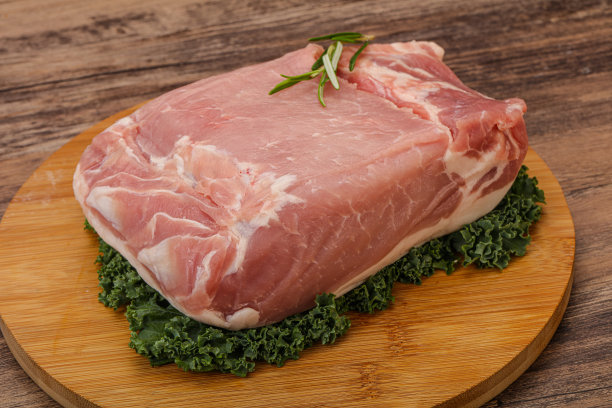 烹调用的猪肉块图片下载