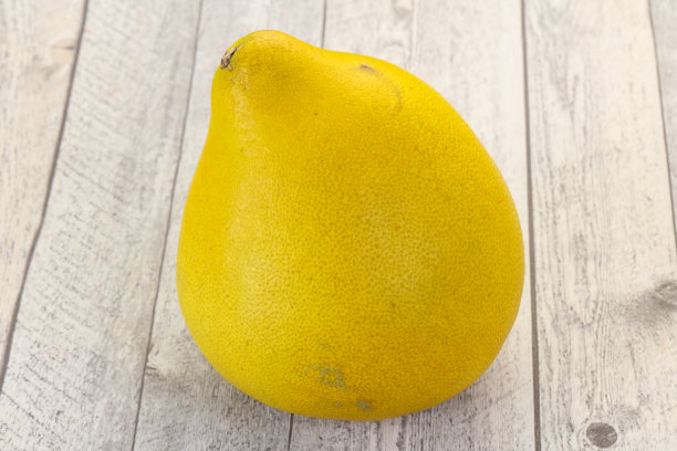 成熟新鲜的柚子果实图片下载