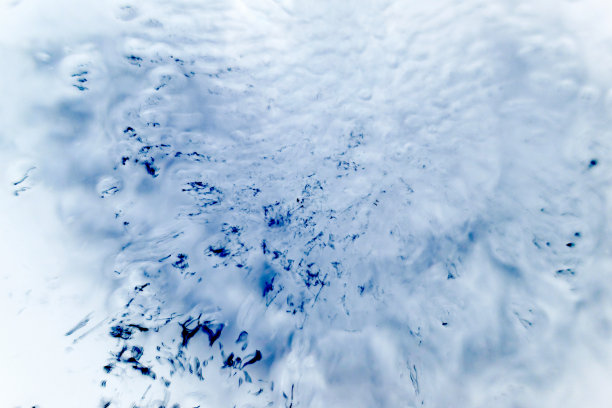 蓝色的冰图片下载