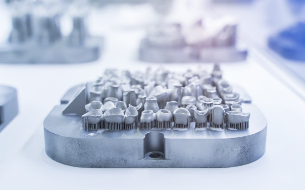 用3d打印机为金属制作牙冠图片下载