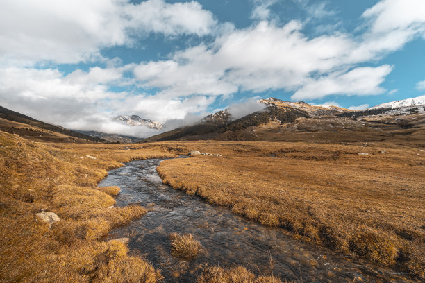 冬天的山涧图片下载