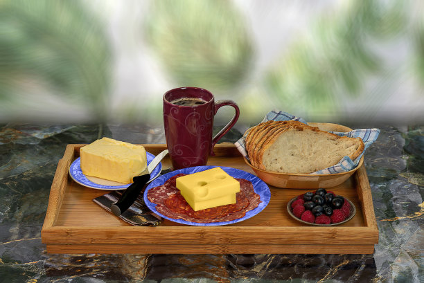 早餐托盘的角度图片下载