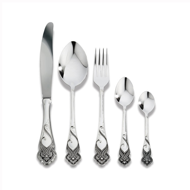 餐具设置在白色背景图片下载