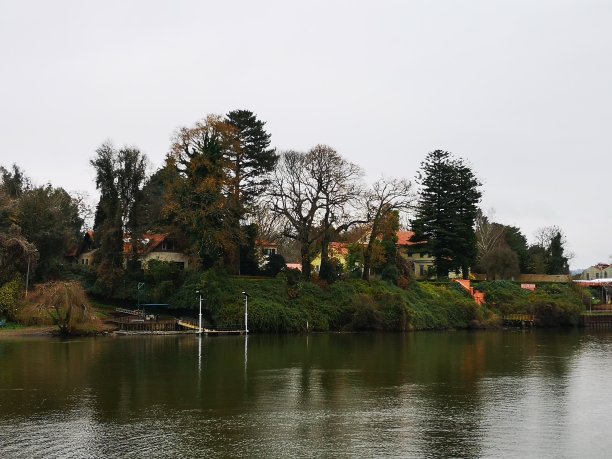 泰雅岛和calle calle河景观图片下载