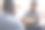 可爱的小男孩背着给父亲的礼物，特写图片下载