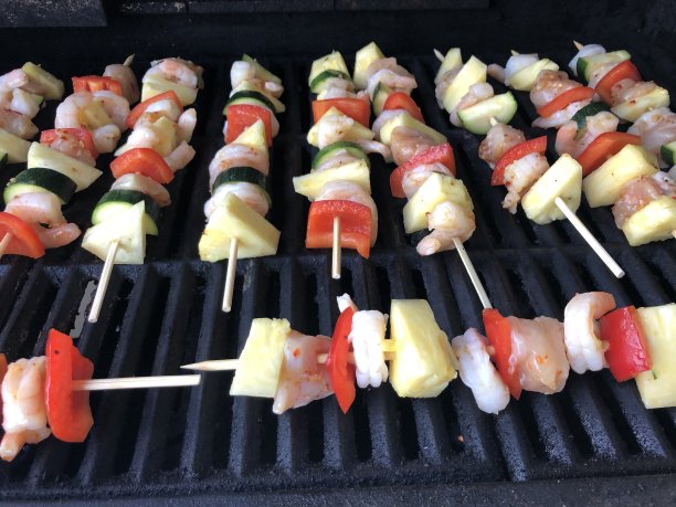 烤肉串在烤肉图片下载