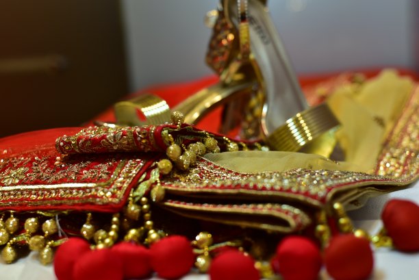 给新娘的婚纱图片下载