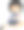 快乐的女孩用放大镜在白色图片下载