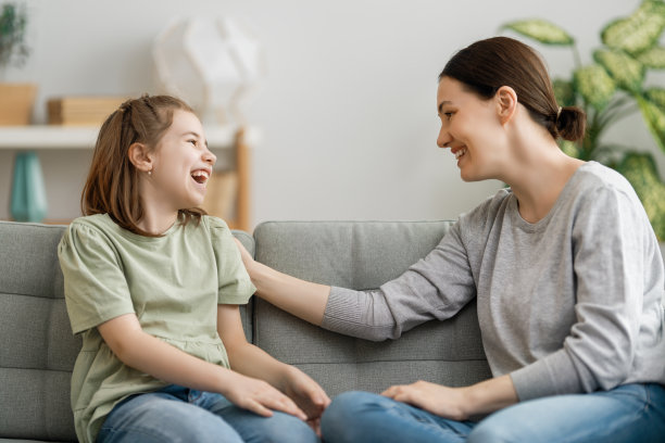 幸福的家庭!图片下载