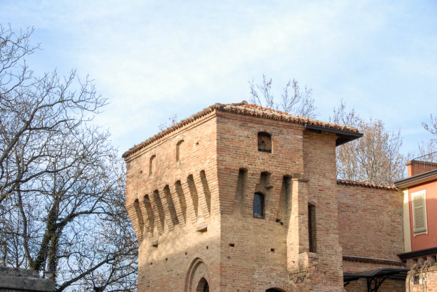 意大利皮埃蒙特的圣维多利亚城堡图片下载