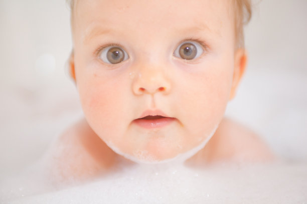 宝宝洗澡时间图片下载