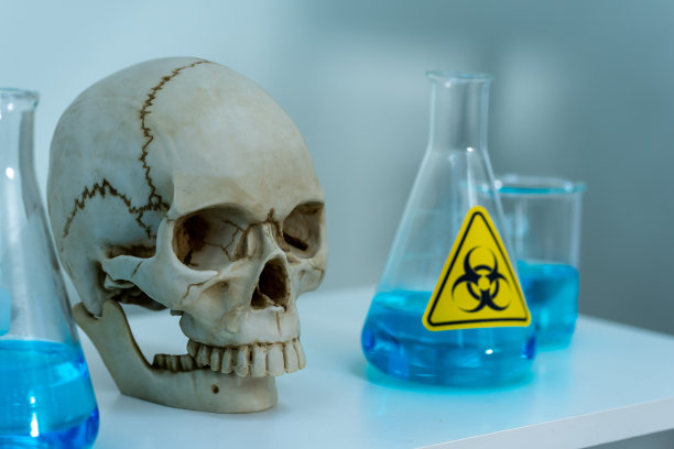 科学实验设备试管玻璃器皿中的血液样本图片下载