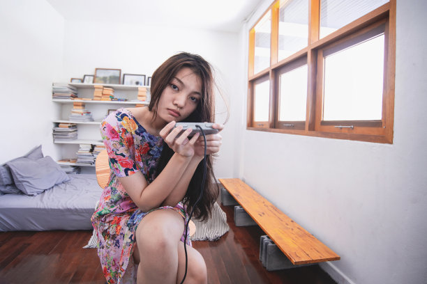 亚洲女性感到无聊图片下载