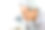 在医院实验室观察显微镜进行病毒医学研究的亚洲华人医生图片下载