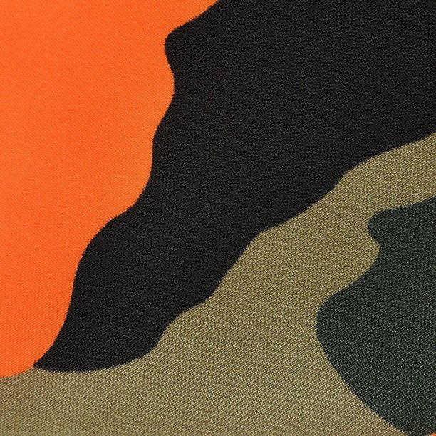 迷彩图案橙色和林地图案图片下载