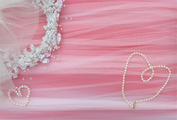 新娘面纱，珍珠心，留白背景图片下载