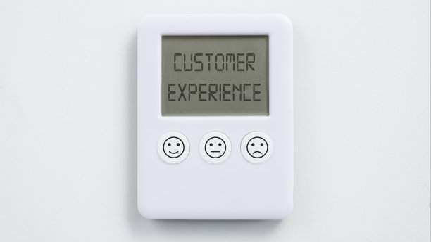 客户体验概念用数字时钟用不同的表达方式打印出三个满意按钮图片下载