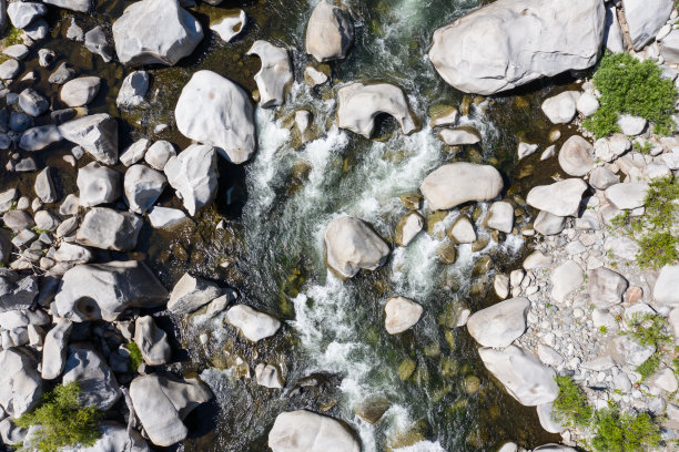 内华达山脉河流鸟瞰图图片下载