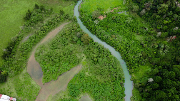 卡比尔河在科班图片下载
