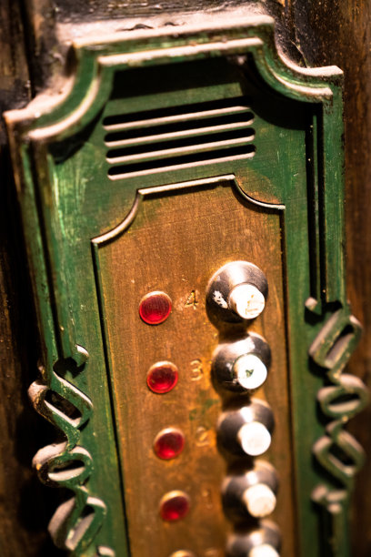 老式电梯召唤按钮图片下载