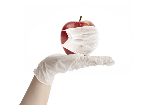 冠状病毒covid-19苹果白手套卫生水果和蔬菜分离在白色背景图片下载