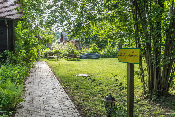 德国施普雷森林Lehde的“婚礼屋”图片下载