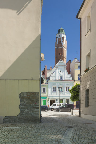 波兰，下西里西亚，Paczków, Patschkau，市场广场，圣约翰福音教堂塔图片下载