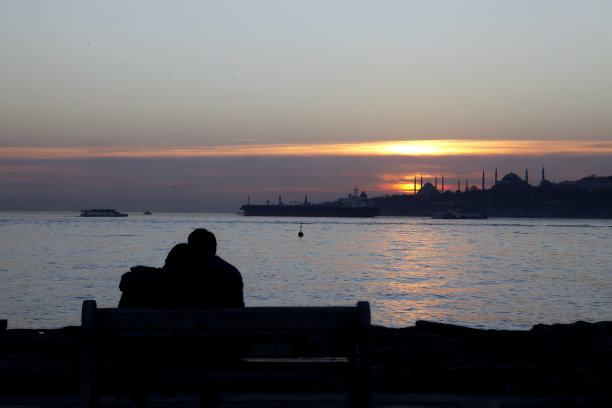 土耳其伊斯坦布尔历史半岛上的日落图片下载