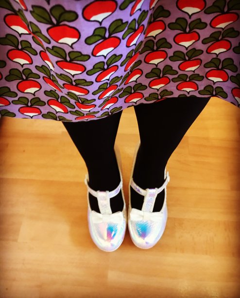 衣服和鞋子图片下载