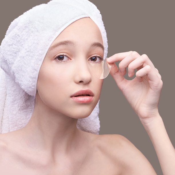 戴着眼罩的女人肖像图片下载