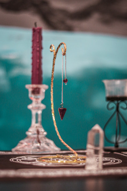 钟摆蜡烛水晶巫术巫术超自然显示图片下载