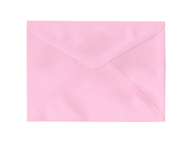 白色背景上的粉红色信封。图片下载