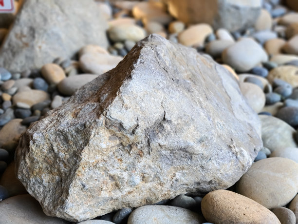 强大的岩石图片下载