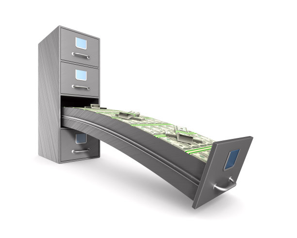 把钱投到白色背景的文件柜里。孤立的3 d演示图片下载