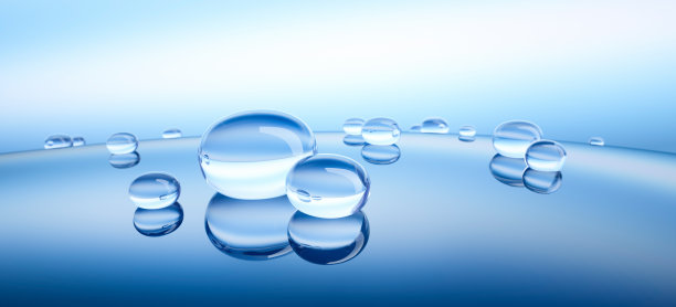 表面的水滴图片下载