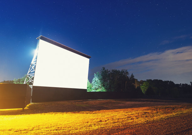 在电影院开车图片下载