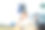 年轻的商业妇女在办公室禅的姿势沉思图片下载