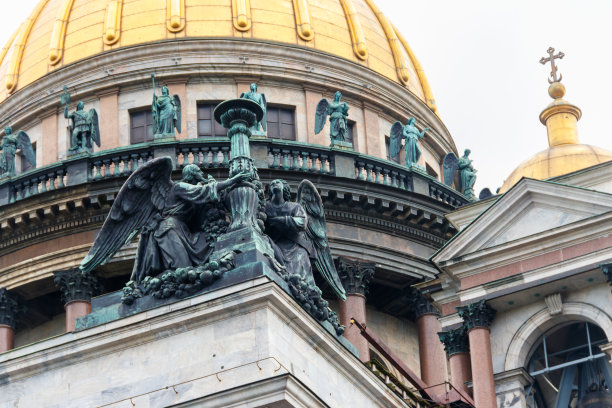 俄罗斯圣彼得堡的圣艾萨克大教堂或艾萨基夫斯基修道院图片下载