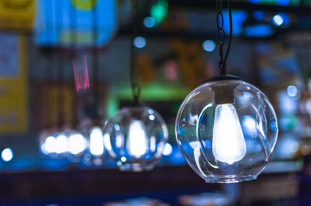 灯在餐厅图片下载