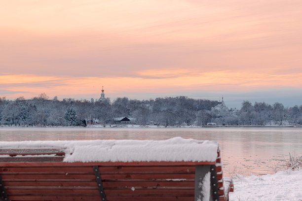 冬天的河图片下载
