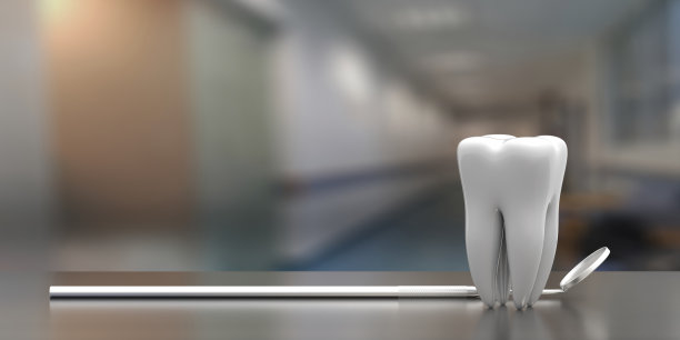 牙医镜和牙齿模型上的牙科诊所模糊背景。三维演示图片下载