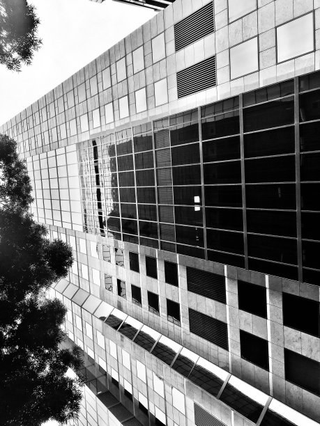 黑色和白色的窗口-抽象的pov图片下载