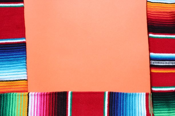 雨披墨西哥cinco de mayo地毯serape节日传统的墨西哥背景与条纹复制空间玛雅毯子最小简单-股票，照片，照片，图像，图片图片下载